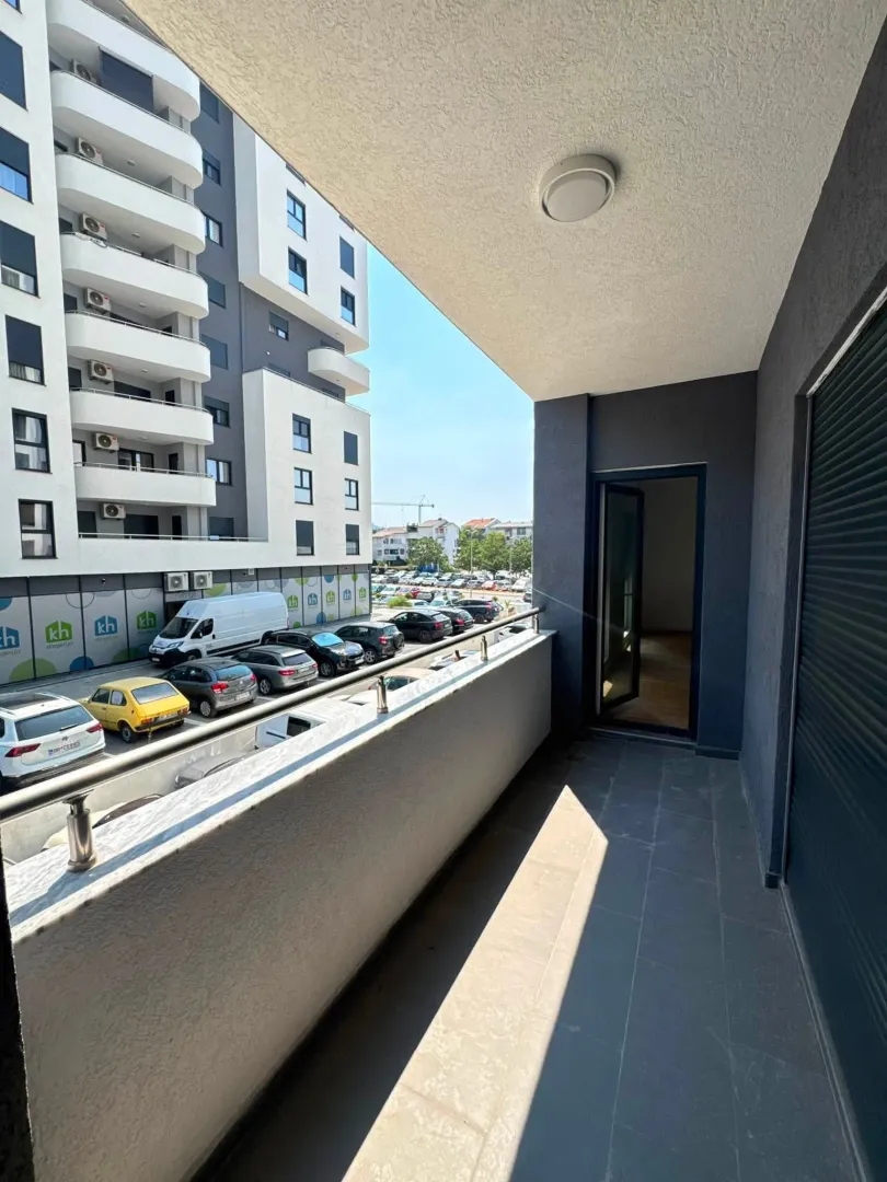 Sale, one bedroom apartment, 58m², Centar, Bar