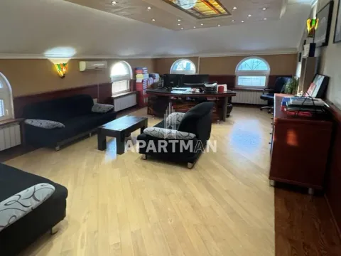 Rent, office space, 700m², Banjica, Voždovac Sve Podlokacije - image 2