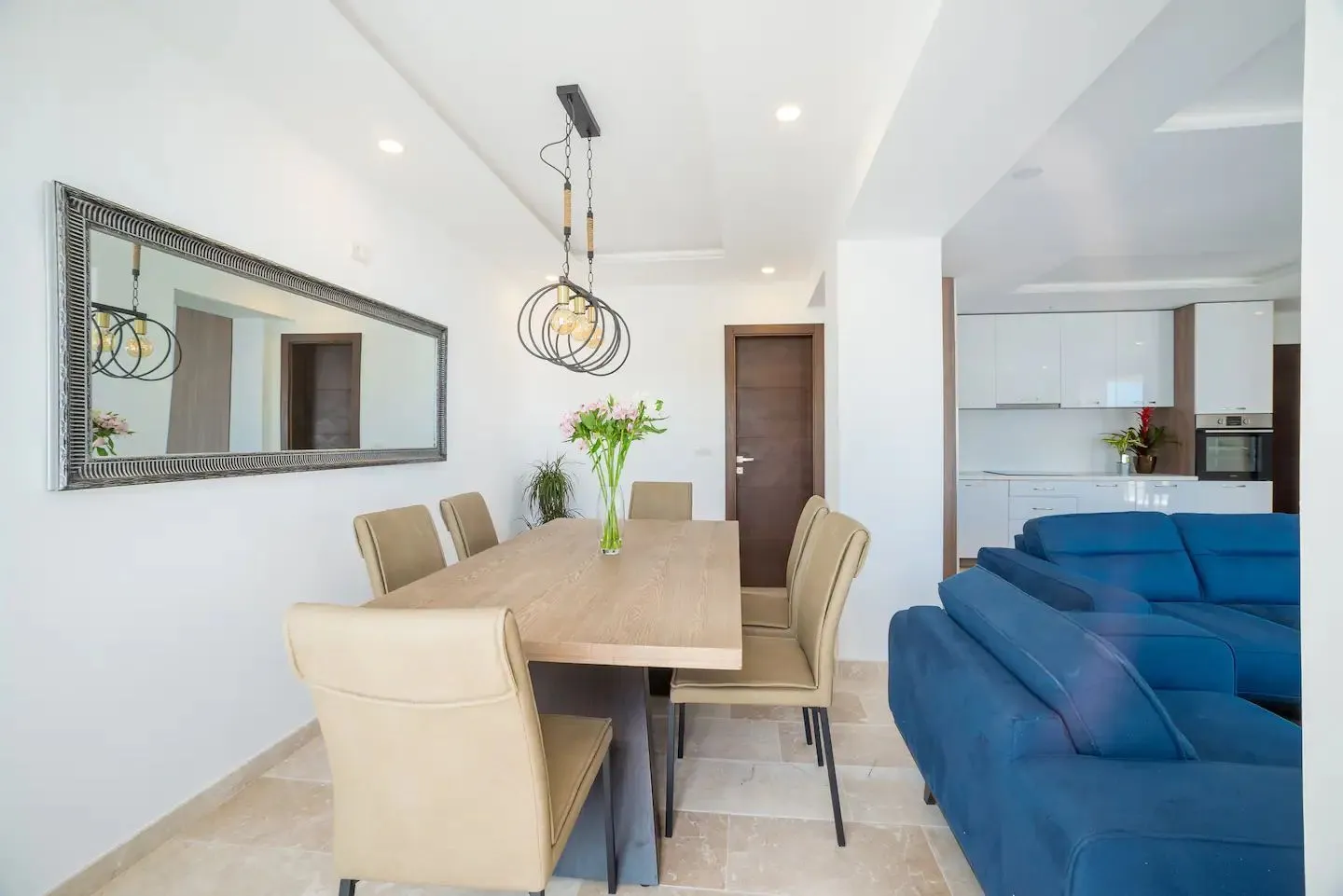 Sale, house, 170m², Bečići, Budva
