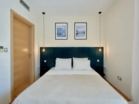 Prodaja, dvosoban stan, 75m², Dobrota, Kotor - image 7