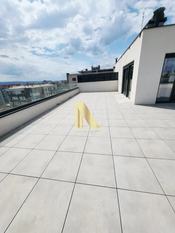 Prodaja, četvorosoban stan, 121m², Podbara, Novi Sad Sve Podlokacije