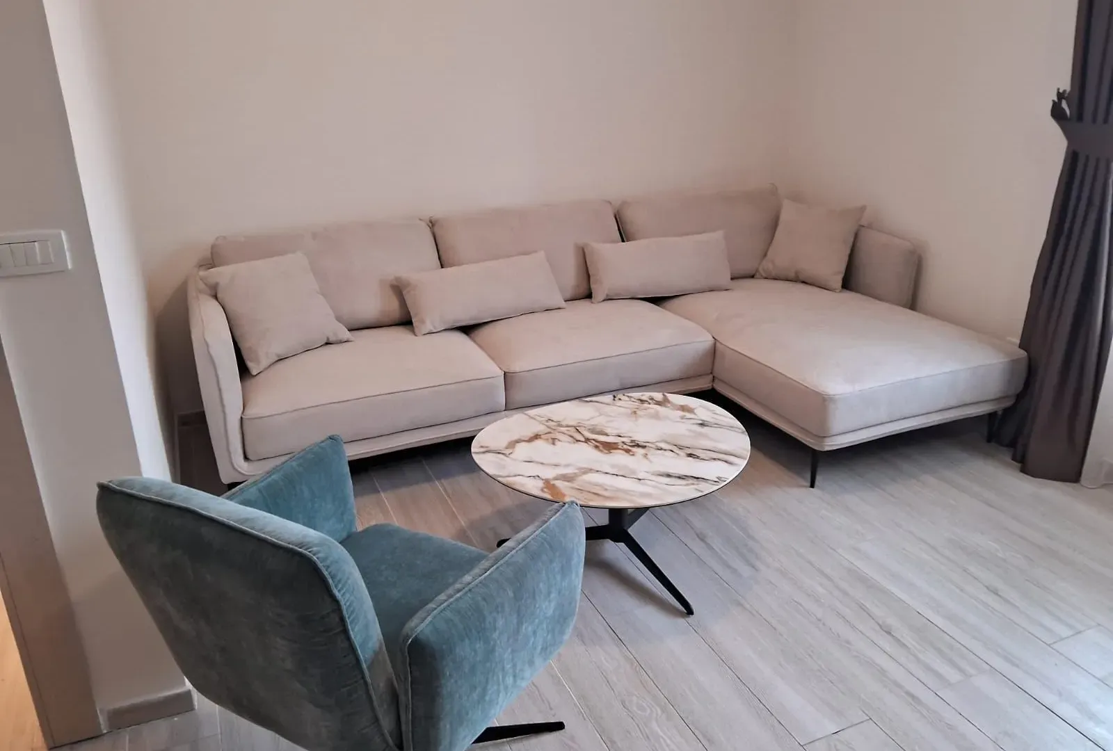 Rent, one bedroom apartment, 52m², Reževići, Budva