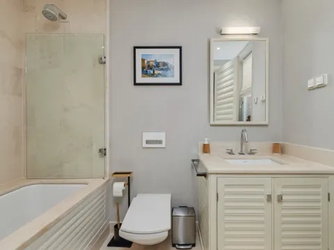 Prodaja, četvorosoban stan, 380m², Porto Montenegro, Tivat - image 20