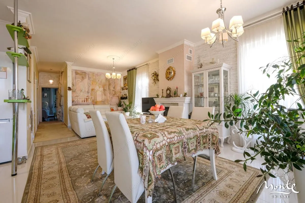 Prodaja, dvosoban stan, 174m², Lepetani, Tivat