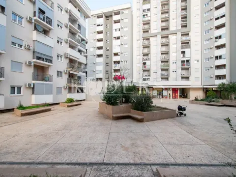 Rent, two bedroom apartment, 59m², City Kej, Podgorica - image 12