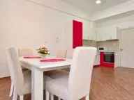 Izdavanje, dvosoban stan, 89m², Centar, Budva - image 4