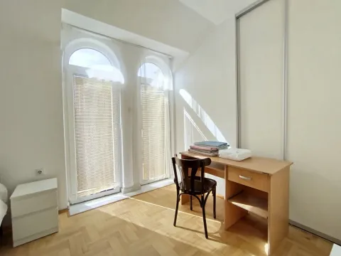 Izdavanje, kuća, 160m², Tološi, Podgorica - image 11