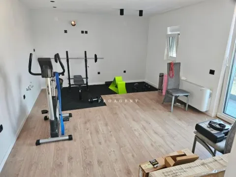 Sale, house, 232m², Crveni Krst, Niš - image 12