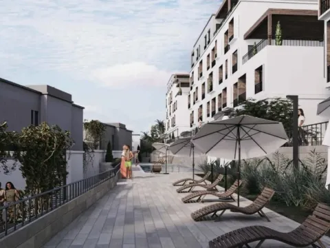 Prodaja, dvosoban stan, 74m², Tivat, Crna Gora - image 1