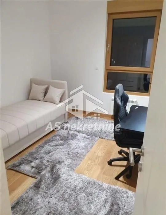 Rent, four bedroom apartment, 105m², Novi Beograd Blok 65, Novi Beograd Sve Podlokacije