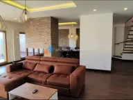 Izdavanje, stan, 231m², Vračar Hram, Vračar Sve Podlokacije - image 5