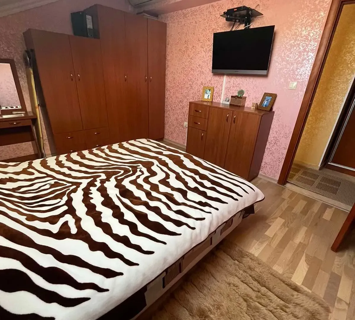 Prodaja, dvosoban stan, 72m², Centar, Budva