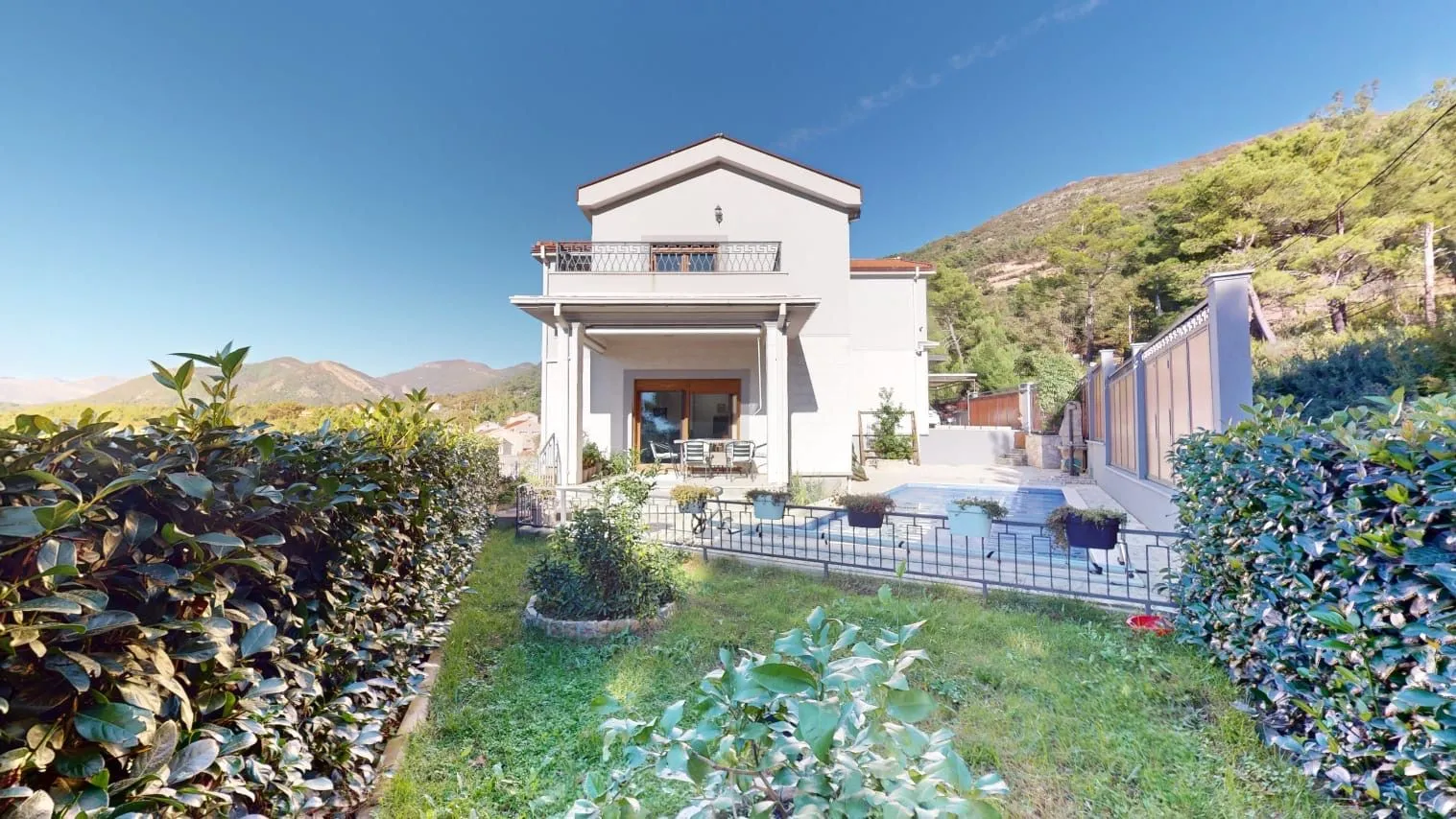 Rent, house, 212m², Kavač, Kotor