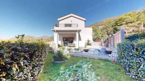 Rent, house, 212m², Kavač, Kotor - image 10