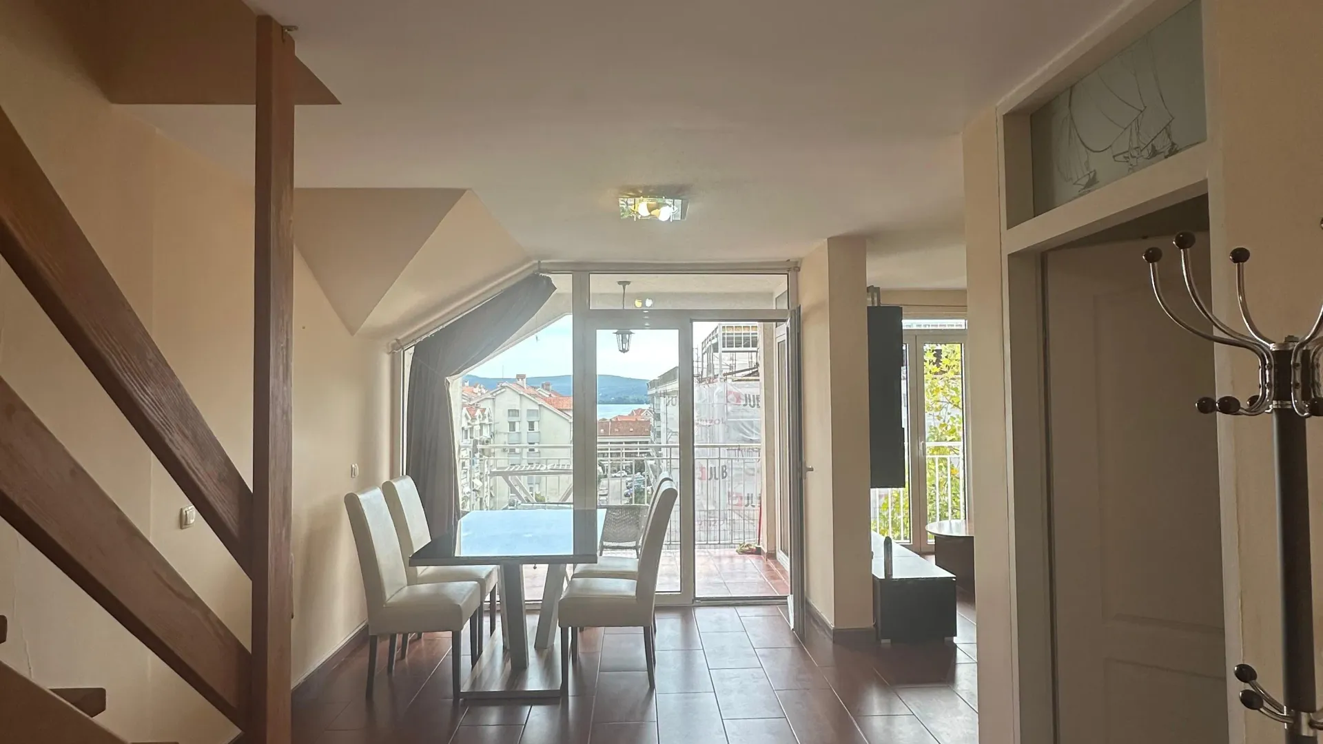 Rent, one bedroom apartment, 56m², Centar, Tivat