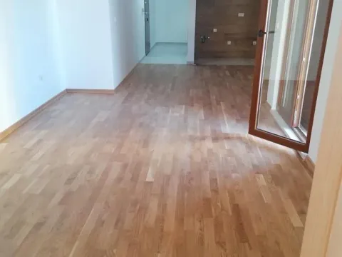 Prodaja, trosoban stan, 69m², Tivat, Crna Gora - image 3