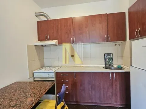 Izdavanje, garsonjera, 26m², Bulevar Oslobodjenja, Novi Sad Sve Podlokacije - image 4