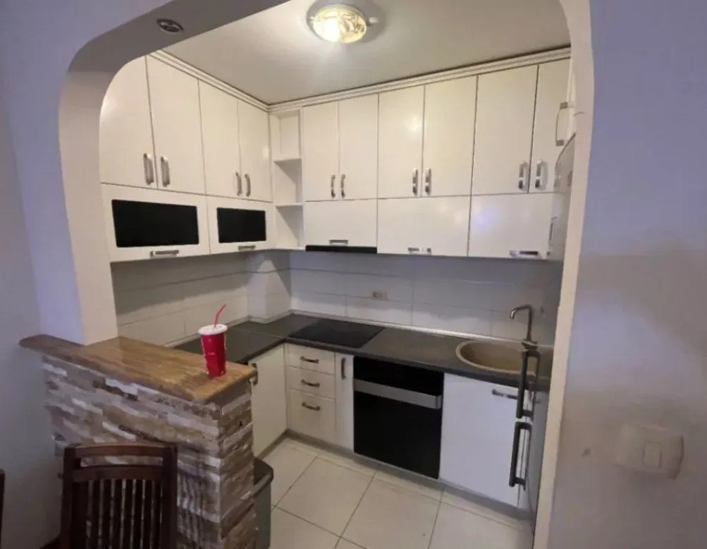 Izdavanje, dvosoban stan, 63m², Stari Aerodrom, Podgorica