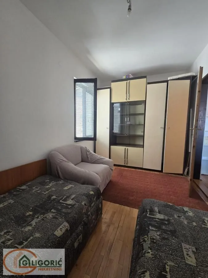 Izdavanje, dvosoban stan, 44m², Čukarica, Beograd