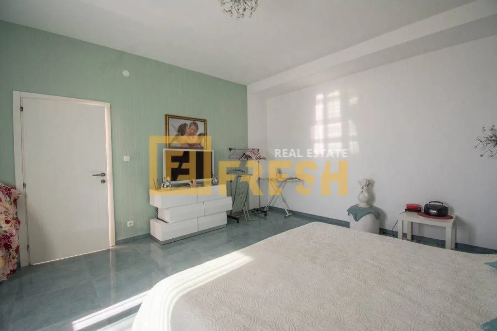 Sale, house, 550m², Budva, Crna Gora