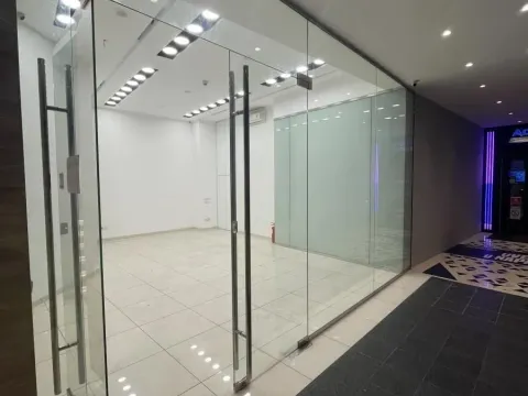 Izdavanje, poslovni prostor, 33m², Stari Grad, Beograd - image 2