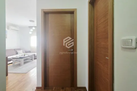 Rent, one bedroom apartment, 43m², City Kvart, Podgorica - image 10