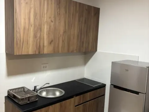 Izdavanje, garsonjera, 28m², Sajmište, Novi Sad - image 4