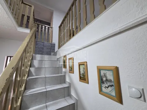 Prodaja, kuća, 180m², Makova Sedmica, Subotica - image 16