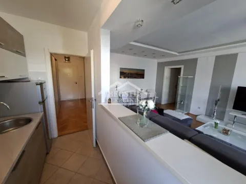 Rent, two bedroom apartment, 52m², Vračar Sve Podlokacije, Beograd - image 8