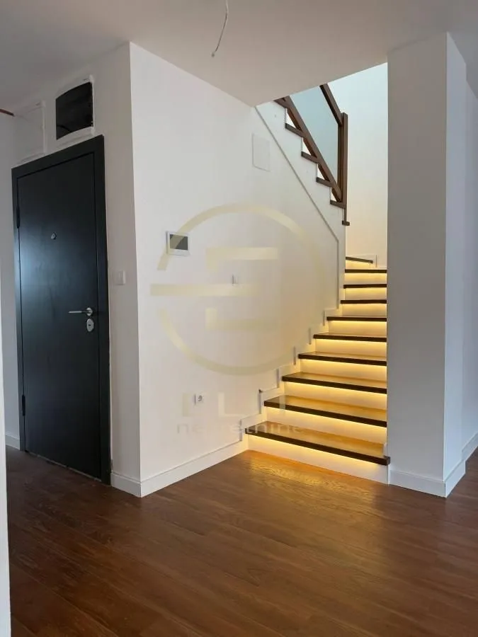 Prodaja, stan, 136m², Bulevar Evrope, Novi Sad Sve Podlokacije