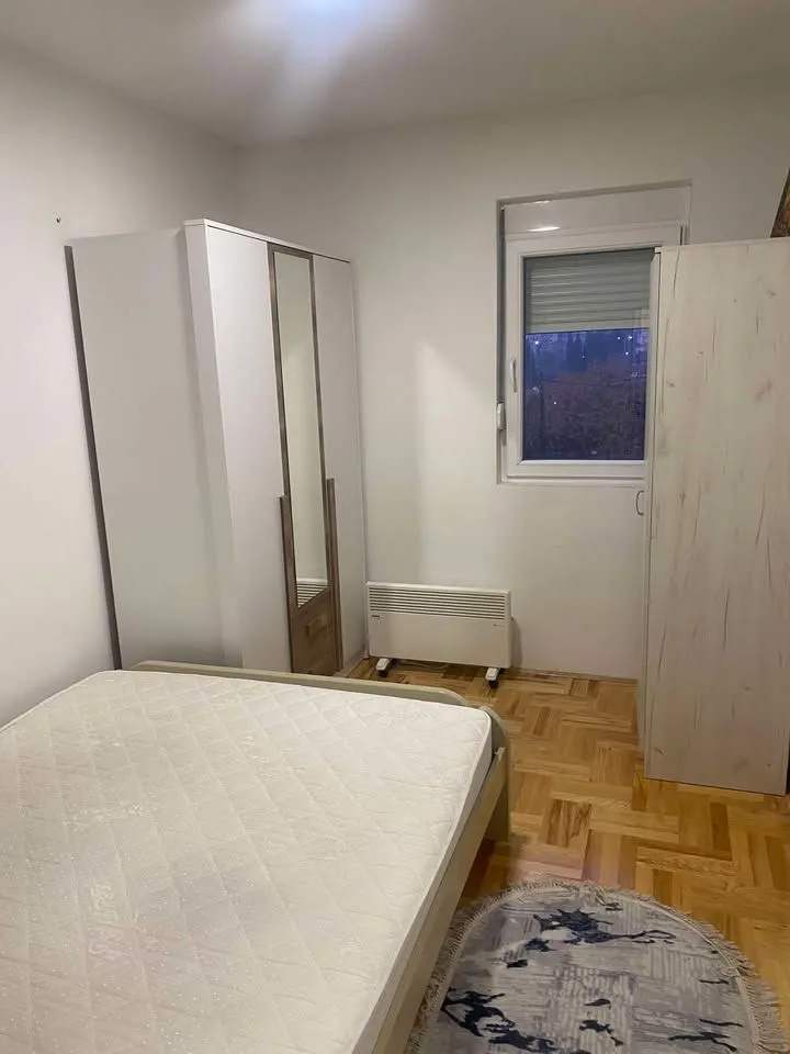 Izdavanje, dvosoban stan, 65m², Stari Aerodrom, Podgorica