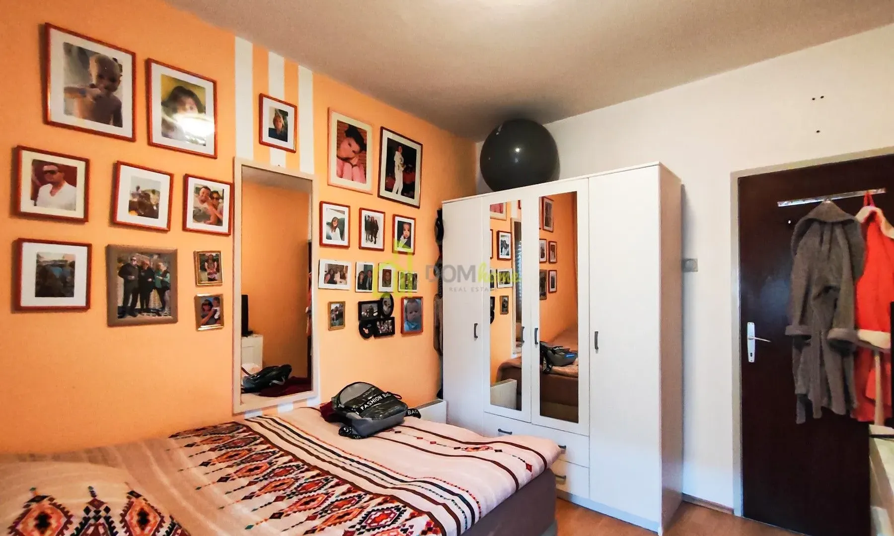 Prodaja, kuća, 250m², Tološi, Podgorica