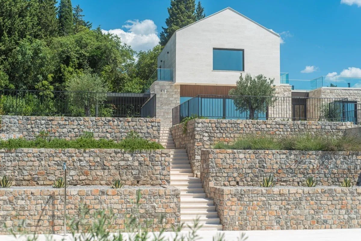 Prodaja, kuća, 558m², Đuraševići, Tivat