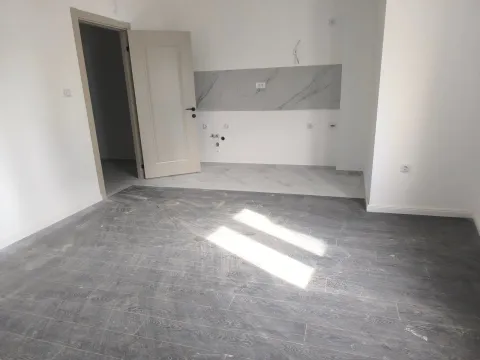 Prodaja, garsonjera, 29m², Zabjelo, Podgorica - image 1