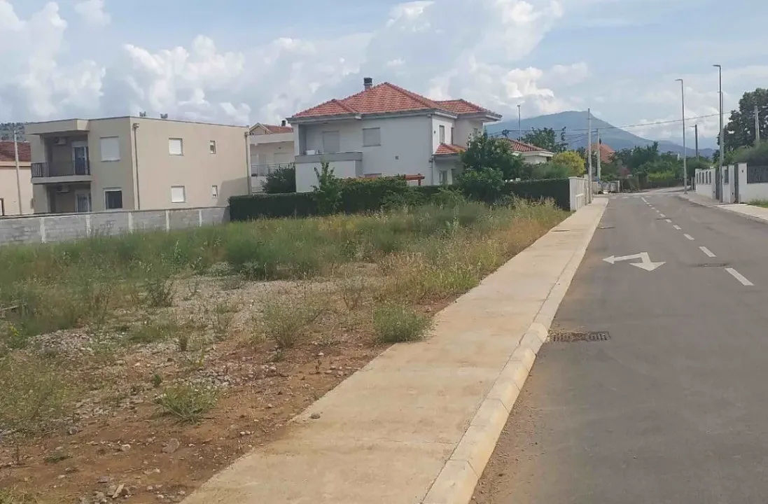 Prodaja, plac, 2122m², Gornja Gorica, Podgorica