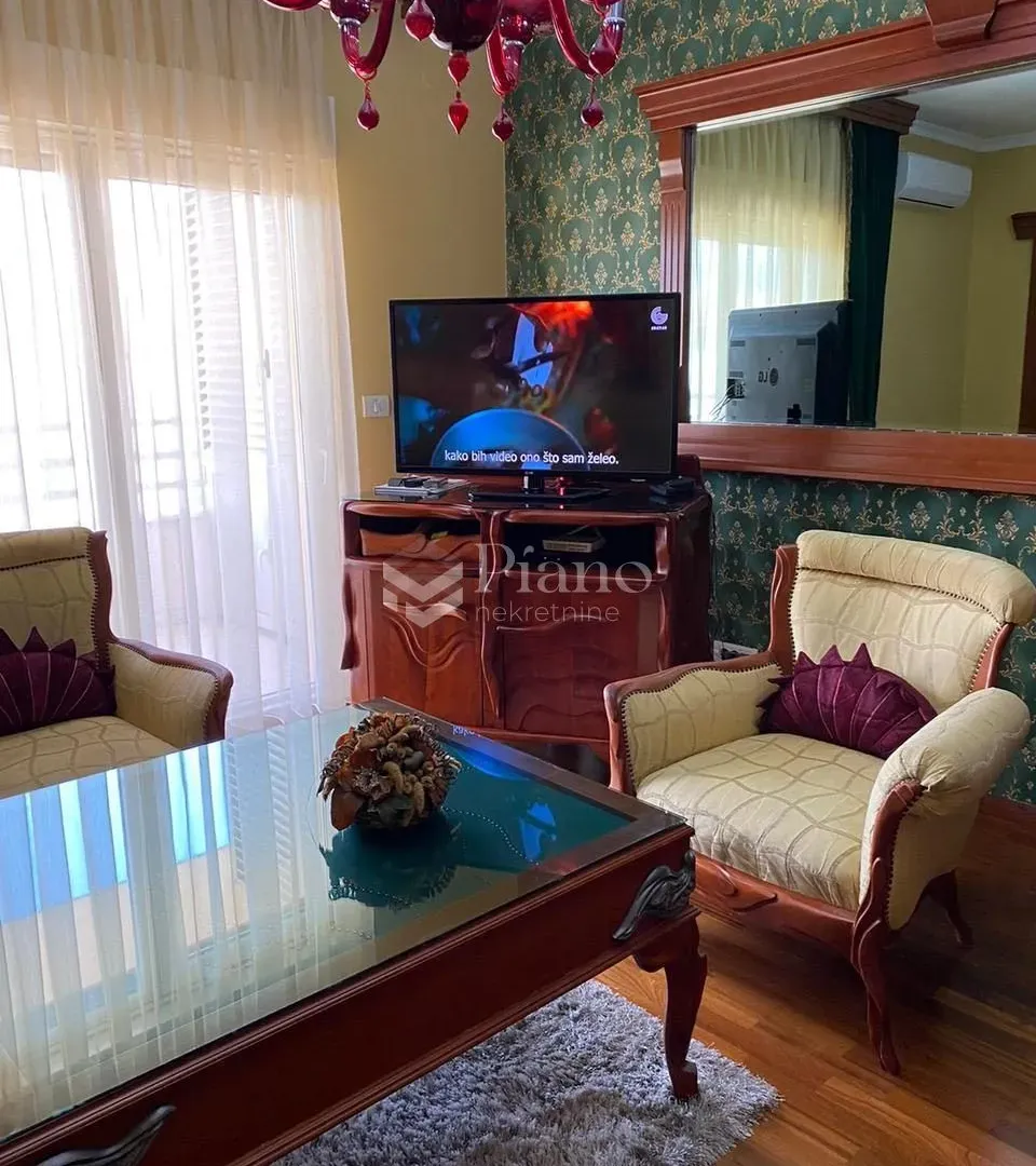 Izdavanje, dvosoban stan, 69m², City Kvart, Podgorica