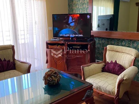 Rent, two bedroom apartment, 69m², City Kvart, Podgorica - image 4