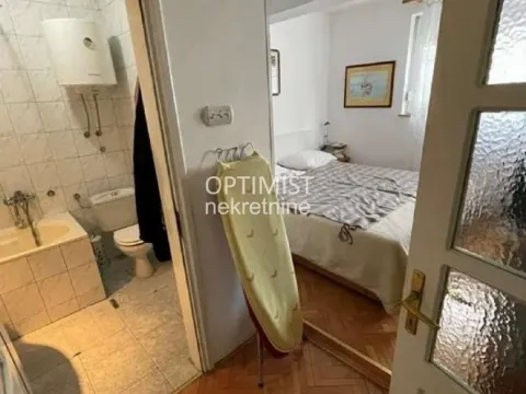 Prodaja, četvorosoban stan, 99m², Stari Grad, Beograd - image 11