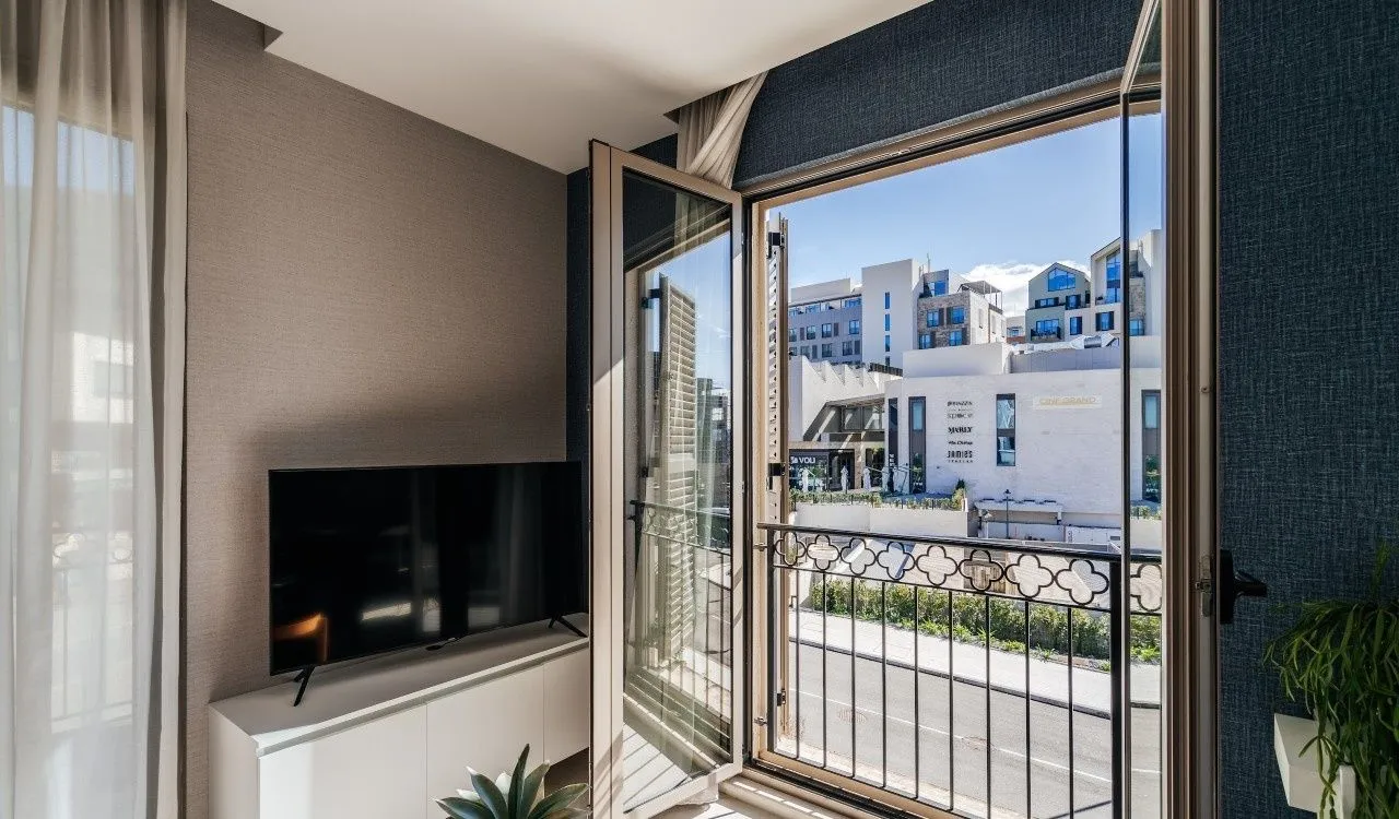 Prodaja, jednosoban stan, 45m², Centar, Tivat