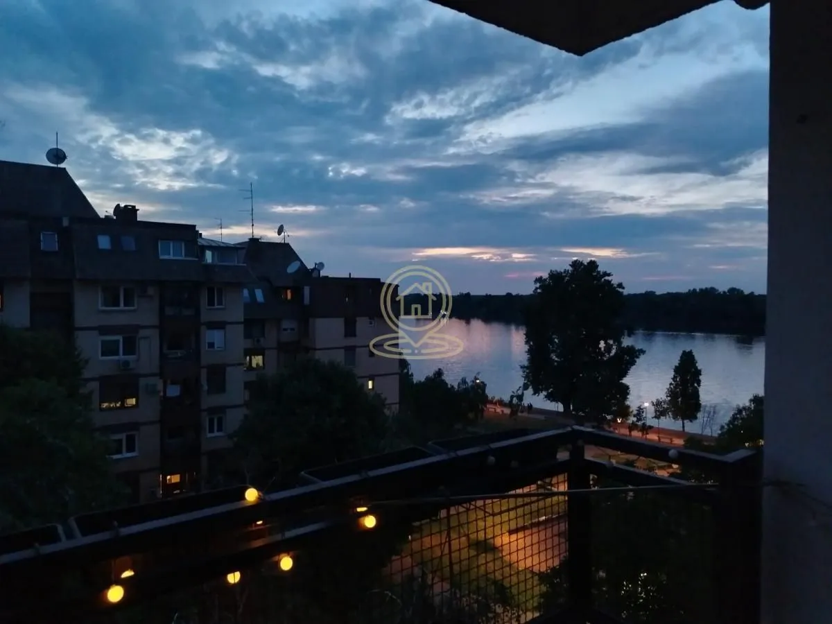 Rent, two bedroom apartment, 66m², Stari Grad, Beograd