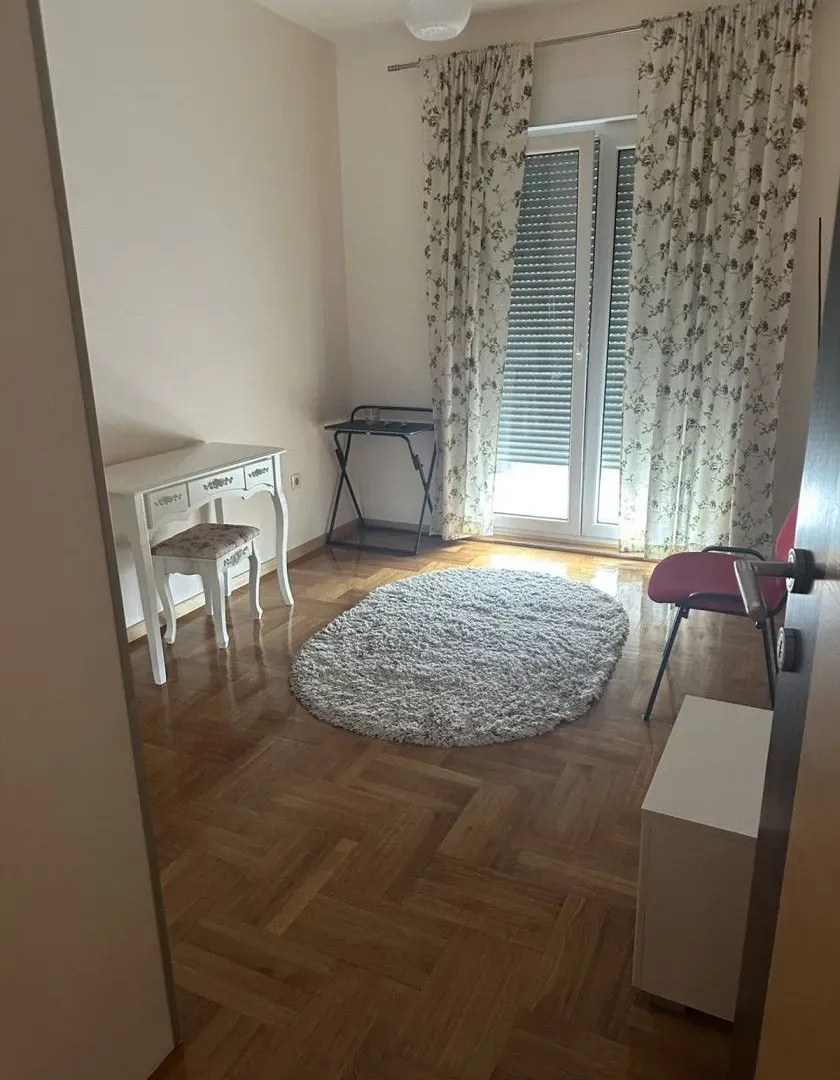 Rent, three bedroom apartment, 84m², Pobrežje, Podgorica