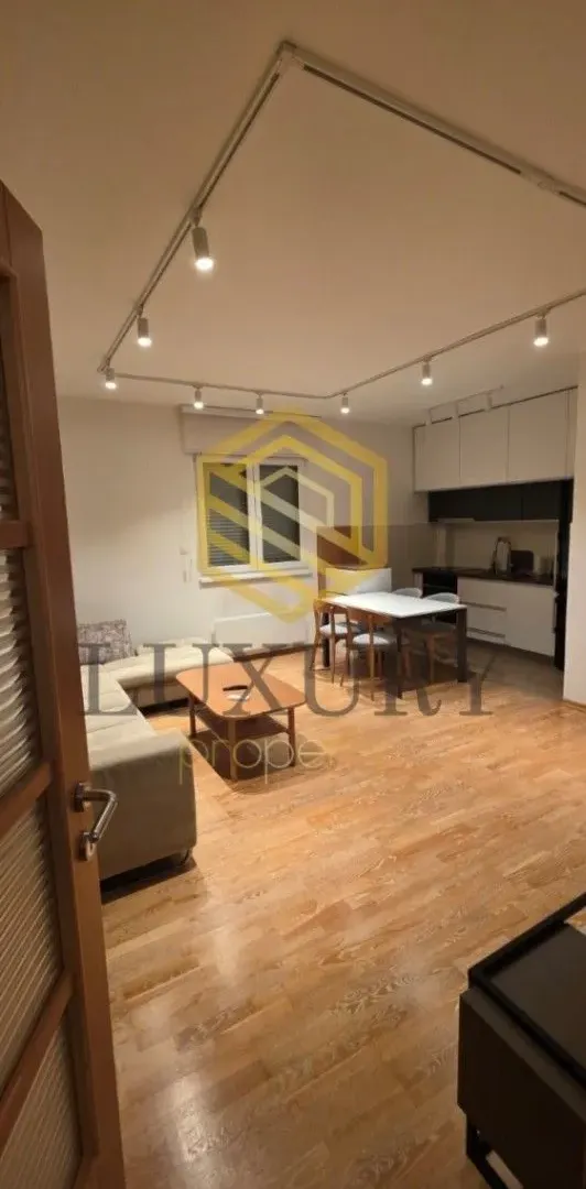 Izdavanje, jednosoban stan, 46m², Dalmatinska ulica, Podgorica
