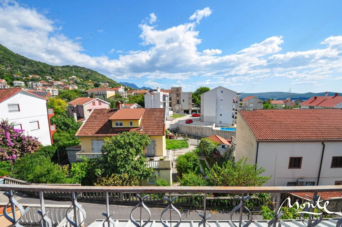 Prodaja, trosoban stan, 116m², Tivat, Crna Gora