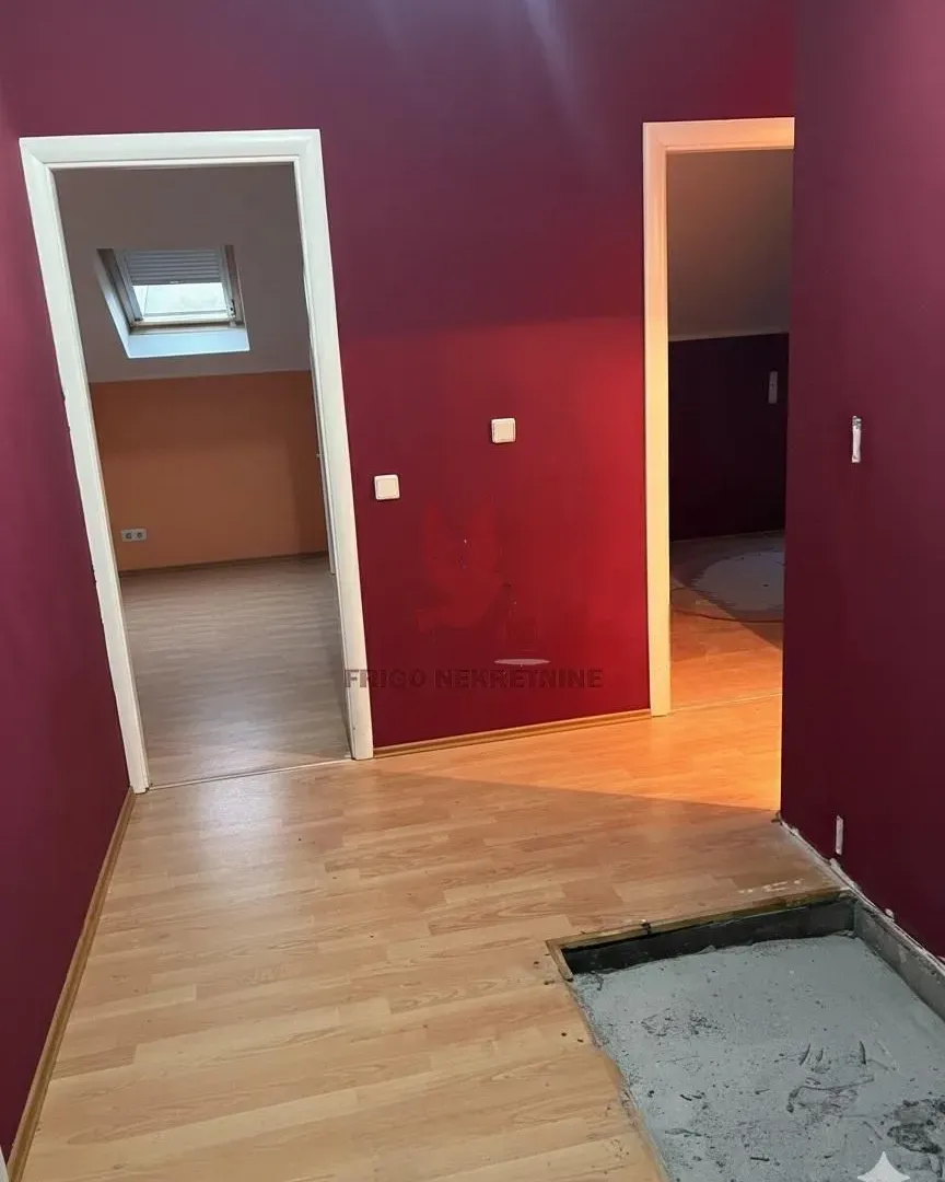 Prodaja, dvosoban stan, 51m², Mladenovac, Beograd