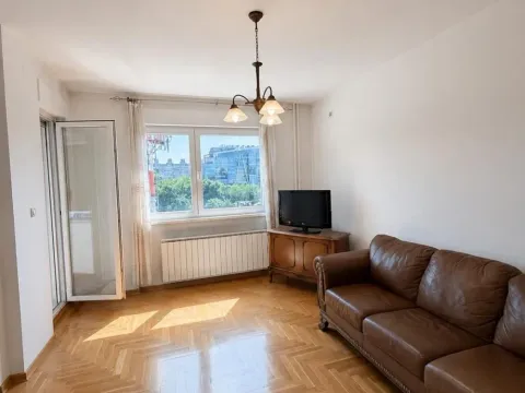 Izdavanje, dvosoban stan, 51m², Novi Beograd Blok 22, Novi Beograd Sve Podlokacije - image 2