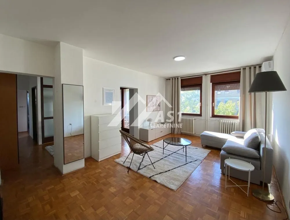 Izdavanje, dvosoban stan, 56m², Sajam, Novi Sad Sve Podlokacije
