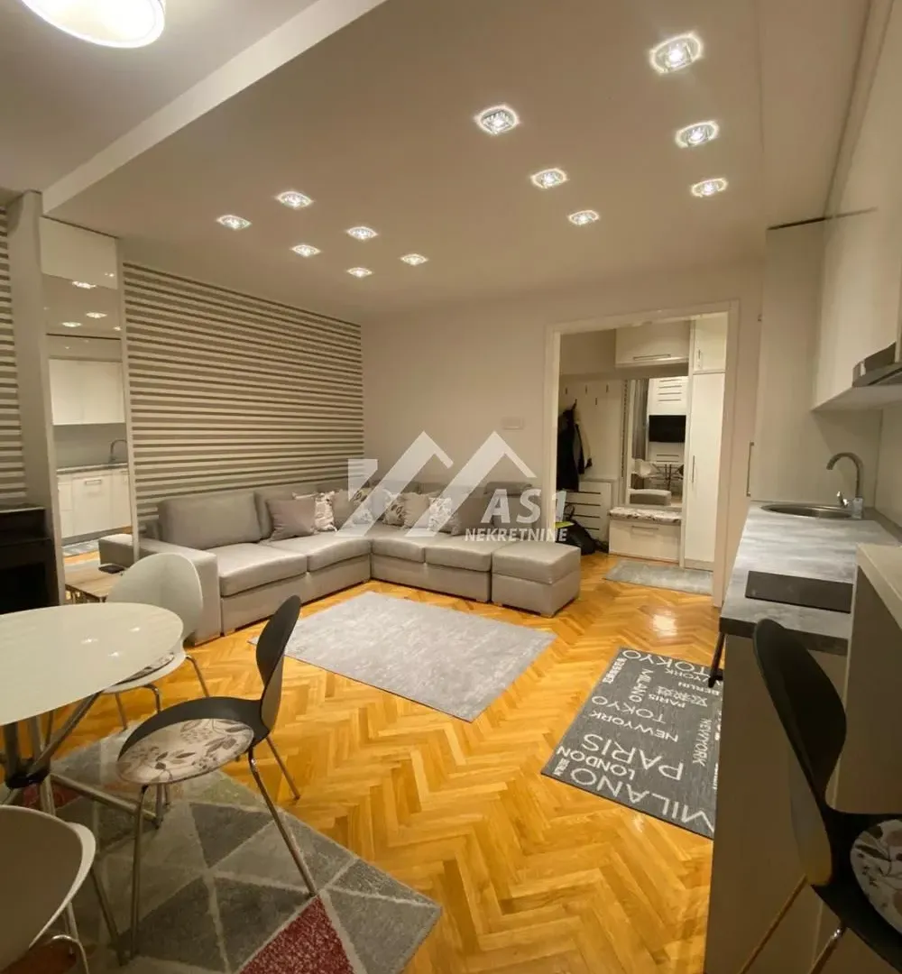 Izdavanje, dvosoban stan, 50m², Novi Sad Sve Podlokacije, Novi Sad