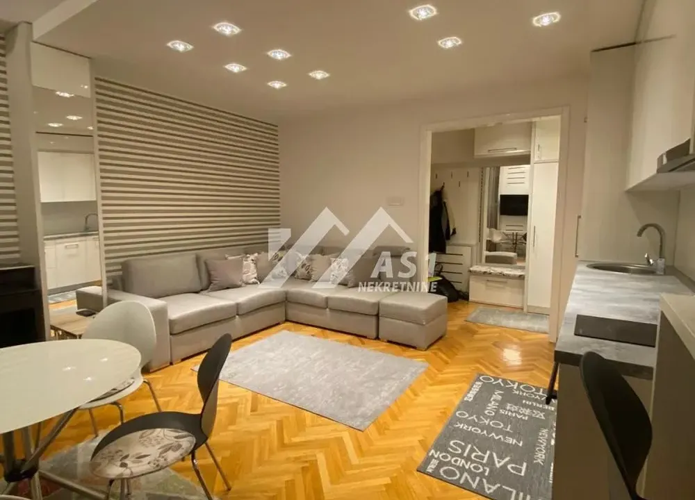 Izdavanje, dvosoban stan, 50m², Novi Sad Sve Podlokacije, Novi Sad