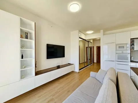 Prodaja, jednosoban stan, 54m², Centar, Budva - image 7