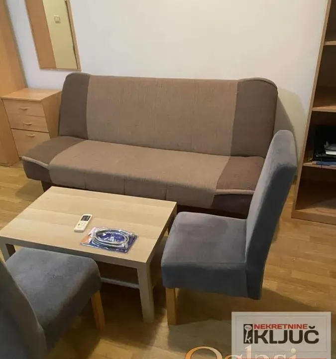 Rent, studio apartment, 25m², Grbavica, Novi Sad Sve Podlokacije
